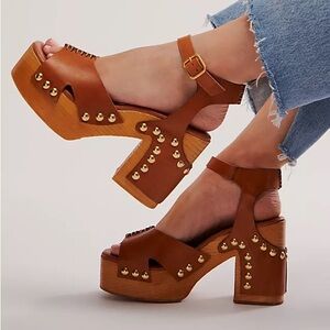 Free People Cecily Clogs SZ 10